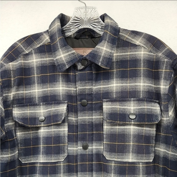 NWT Rugged Emements Men's
Jacket Blue Plaid Small Lined Quilted Shirt size Large - Picture 2 of 7